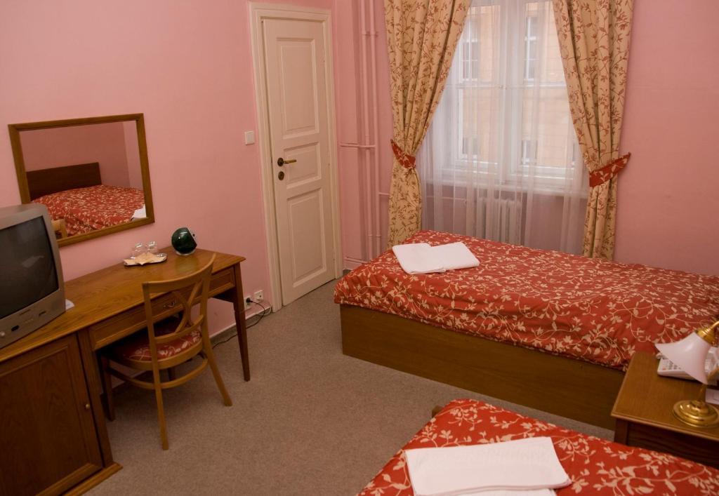 Otel Anna 3*